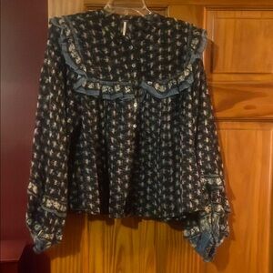 Free People Floral Patterned Blouse with Ruffle Details